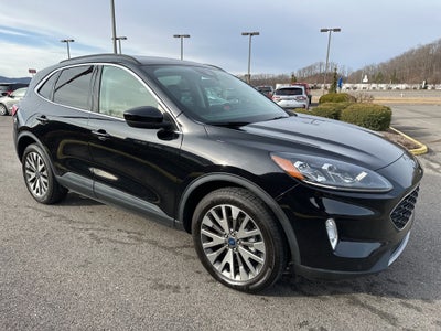 2022 Ford Escape Hybrid Titanium