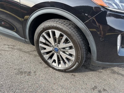2022 Ford Escape Hybrid Titanium