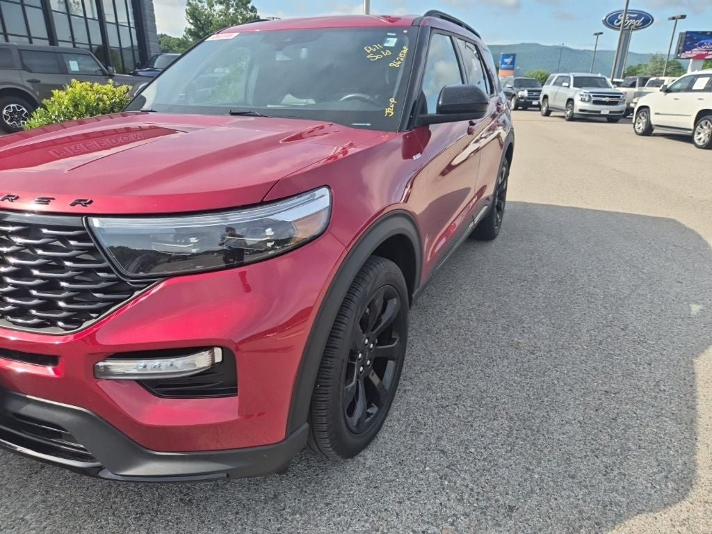 2023 Ford Explorer ST-Line