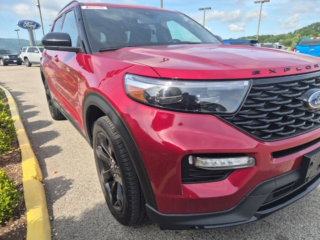 2023 Ford Explorer ST-Line