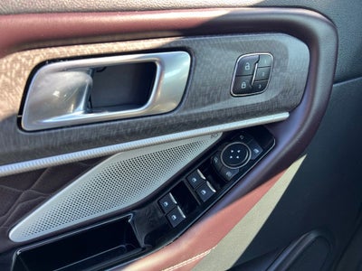 2025 Ford Explorer Platinum