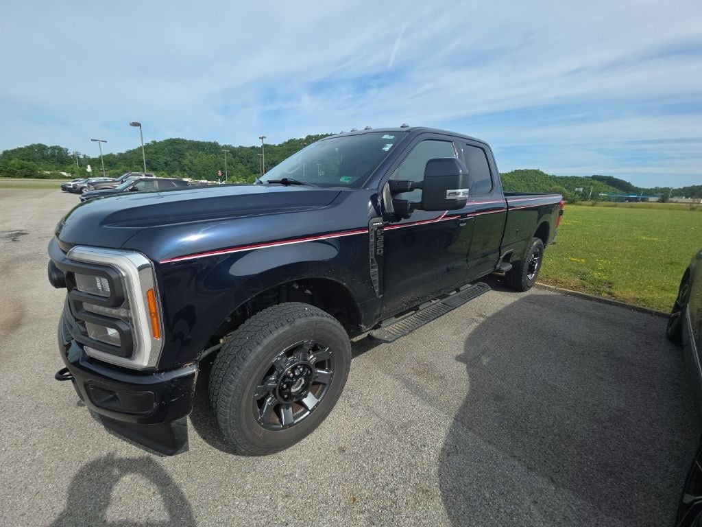 2023 Ford F-350SD Lariat