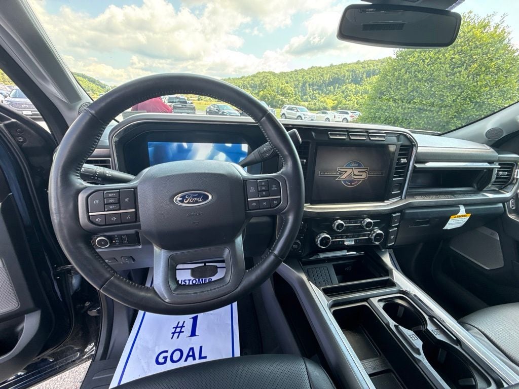 2023 Ford F-350SD Lariat
