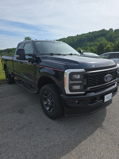 2023 Ford F-350SD Lariat