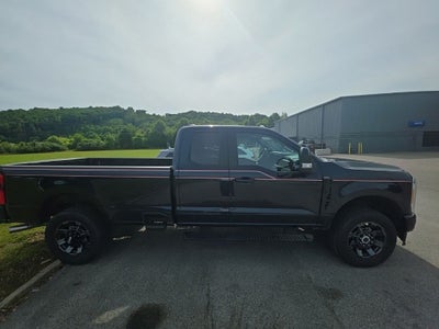 2023 Ford F-350SD Lariat