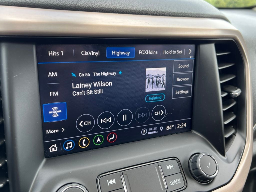 2023 GMC Acadia Denali