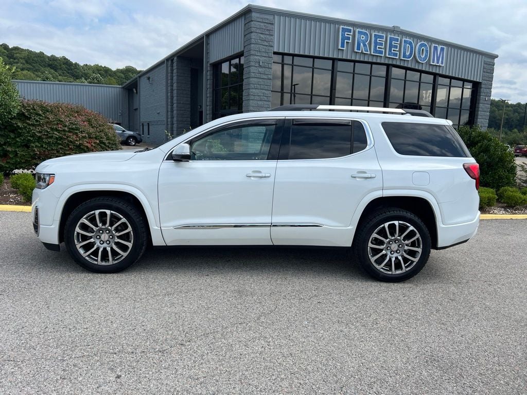 2023 GMC Acadia Denali