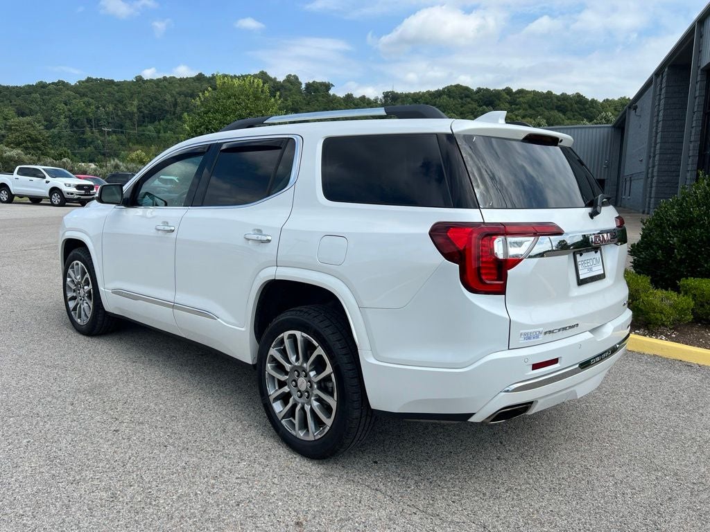 2023 GMC Acadia Denali