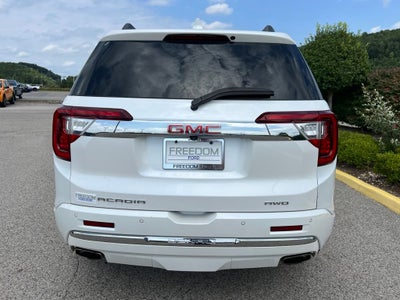 2023 GMC Acadia Denali