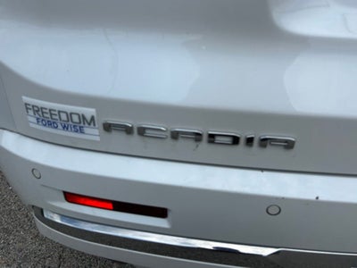 2023 GMC Acadia Denali