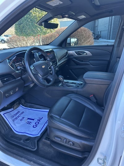 2023 Chevrolet Traverse LT Leather