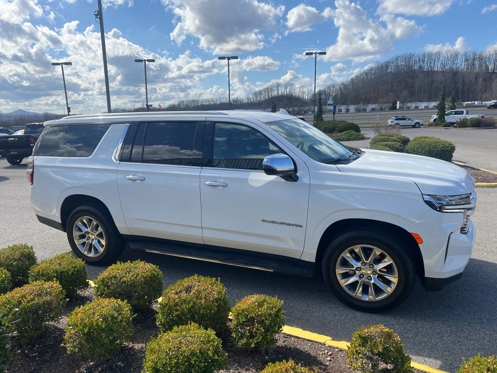 2023 Chevrolet Suburban Premier