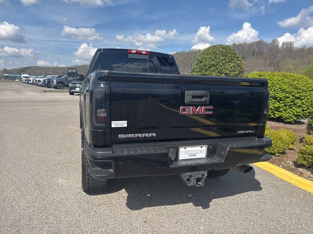 2016 GMC Sierra 2500HD Denali
