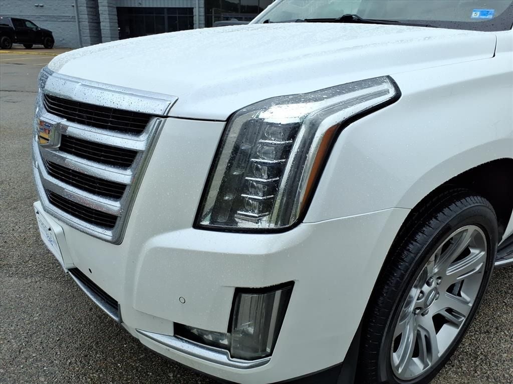 2016 Cadillac Escalade Luxury