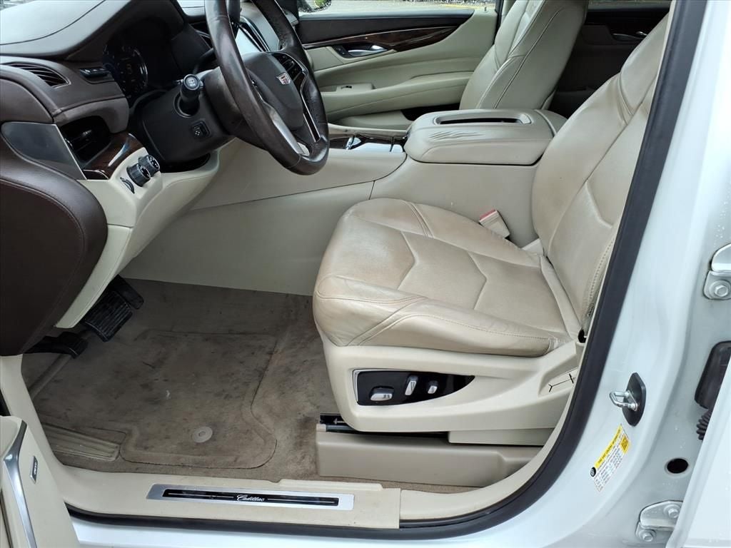2016 Cadillac Escalade Luxury