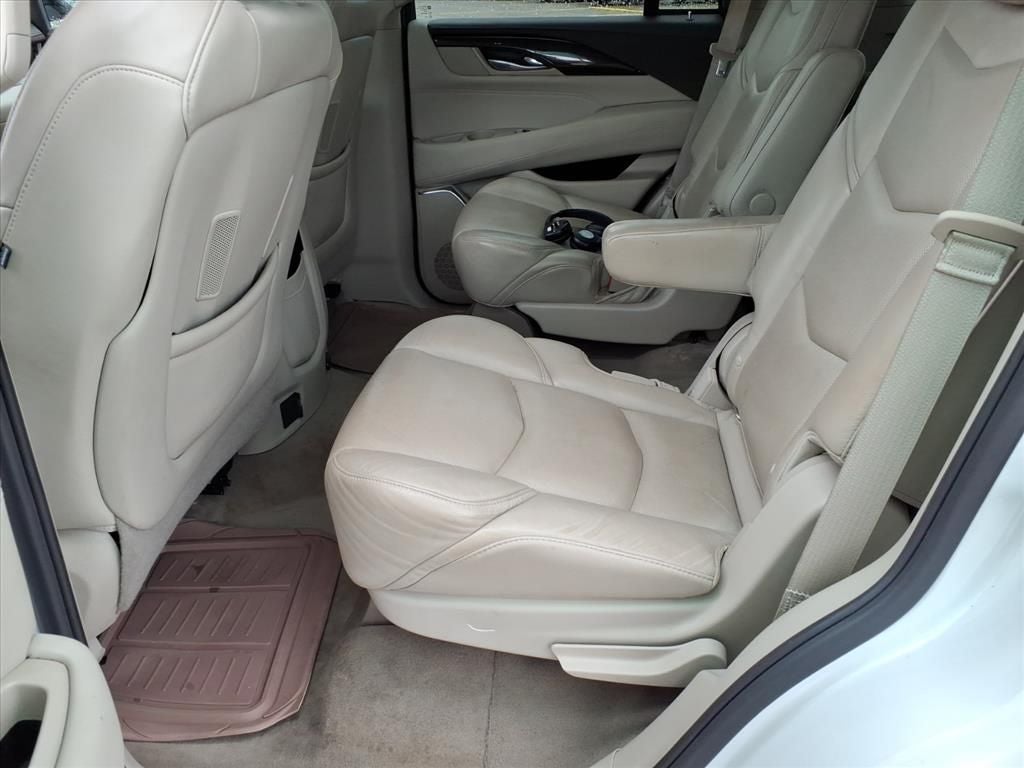 2016 Cadillac Escalade Luxury