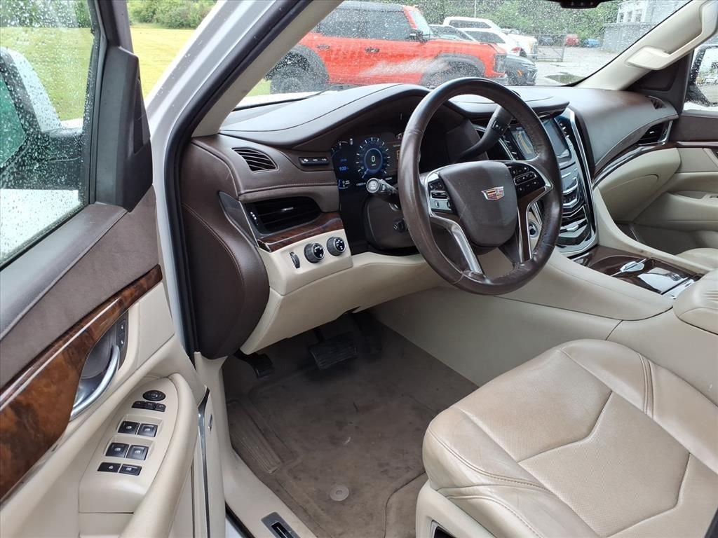 2016 Cadillac Escalade Luxury