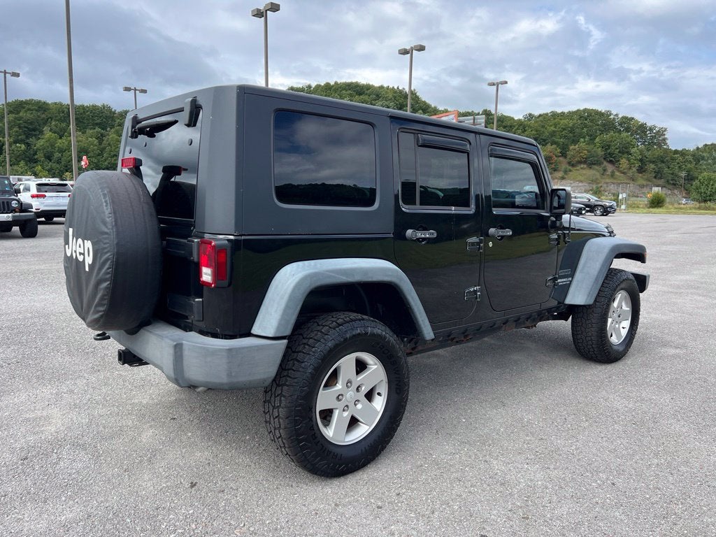 2010 Jeep Wrangler Unlimited Islander
