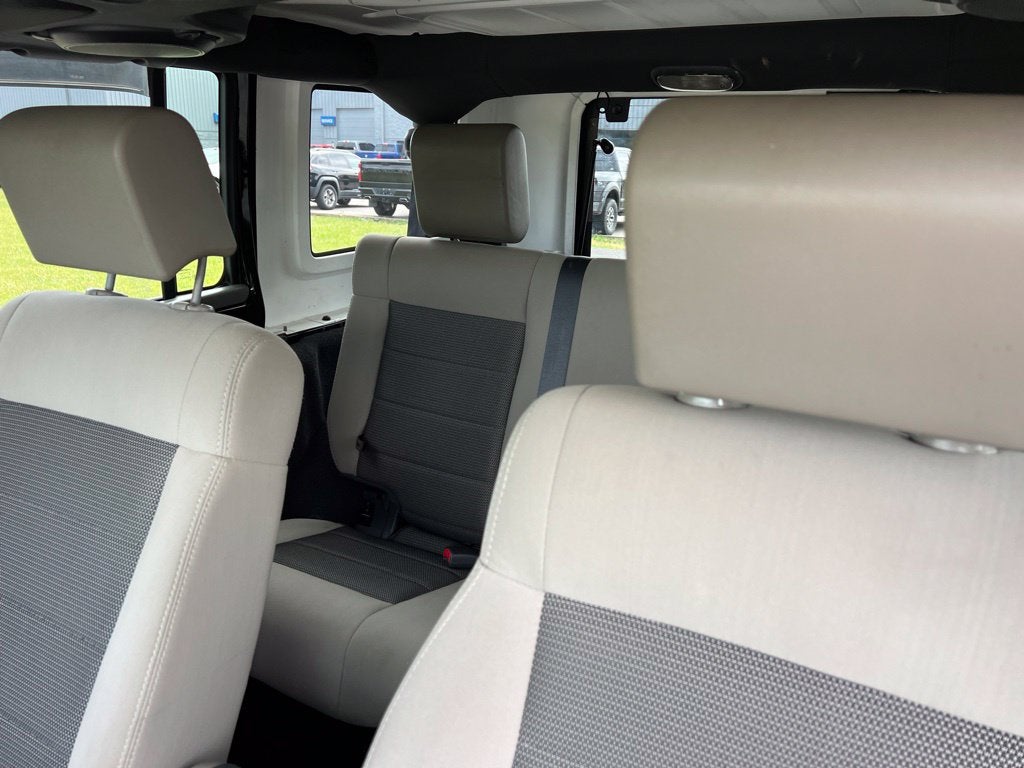 2010 Jeep Wrangler Unlimited Islander