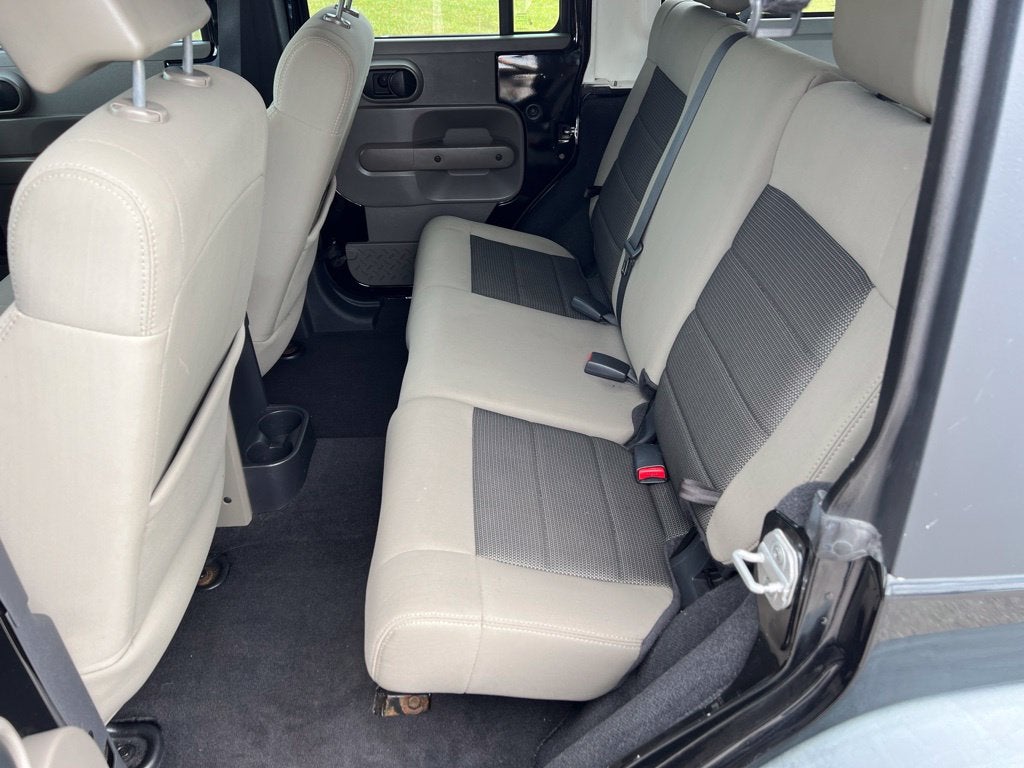 2010 Jeep Wrangler Unlimited Islander