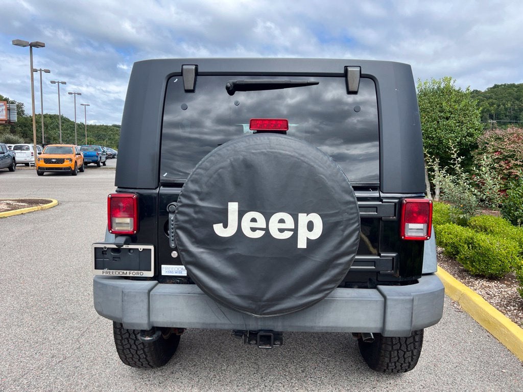 2010 Jeep Wrangler Unlimited Islander