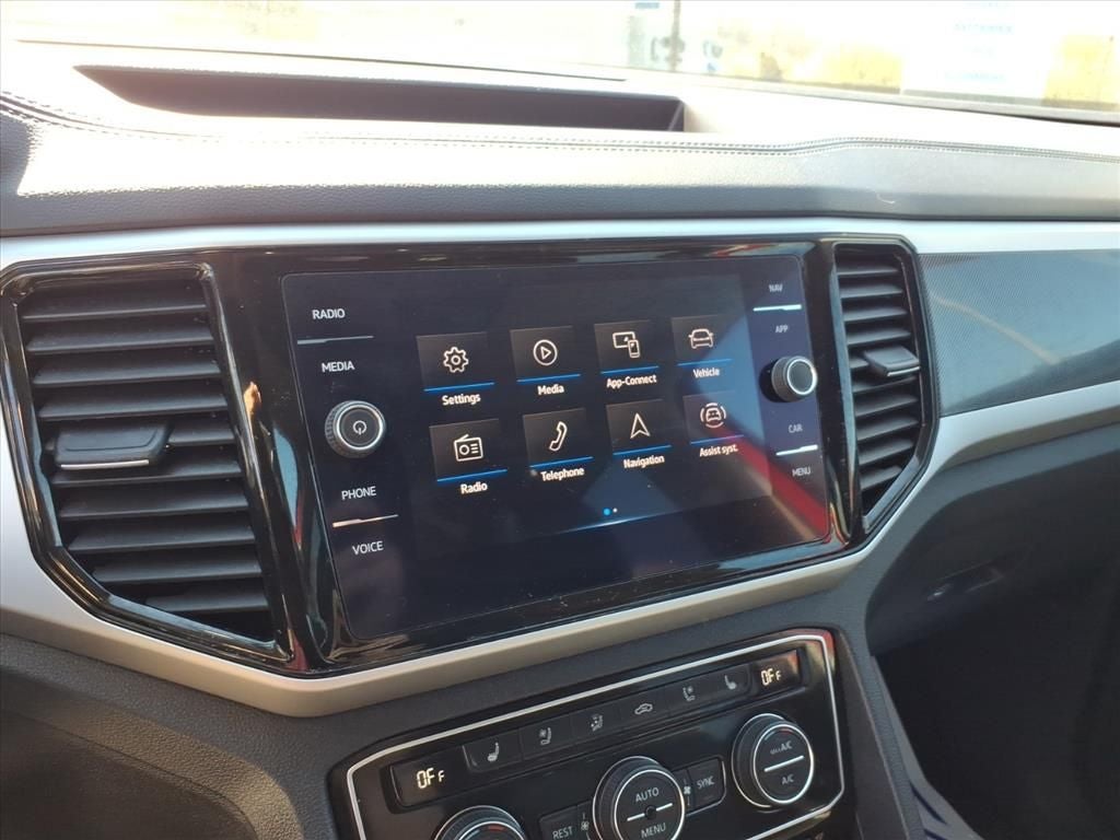 2022 Volkswagen Atlas 3.6L V6 SEL Premium R-Line