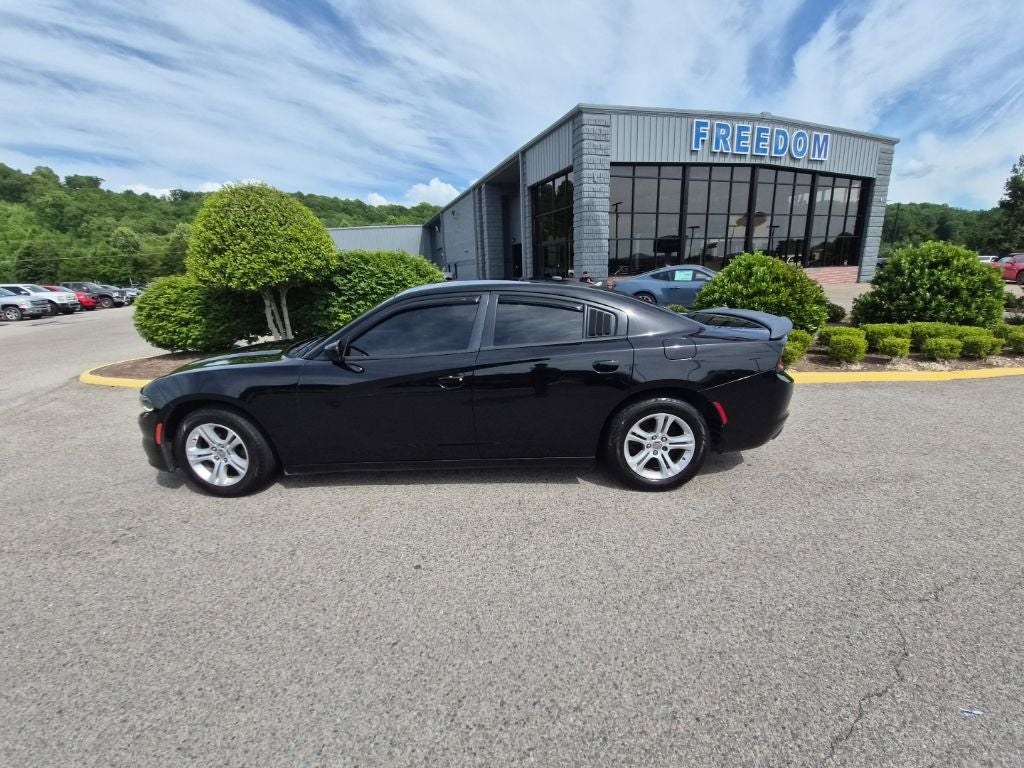 2016 Dodge Charger SE