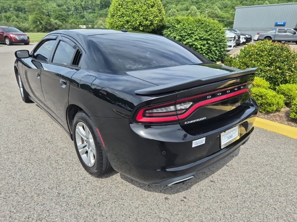 2016 Dodge Charger SE