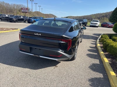2025 Kia K4 LXS