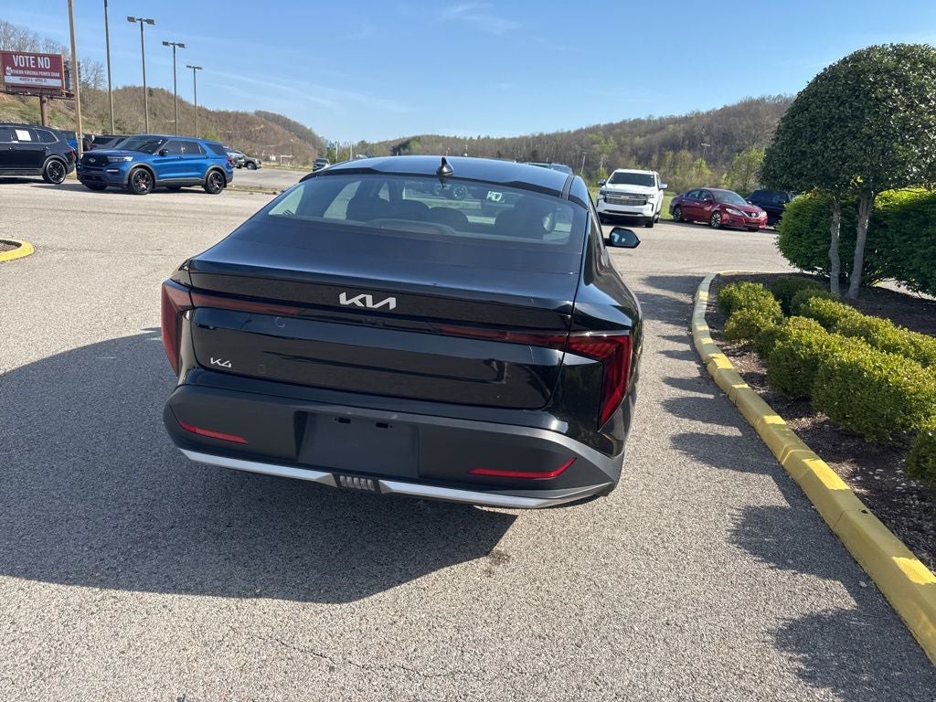 2025 Kia K4 LXS