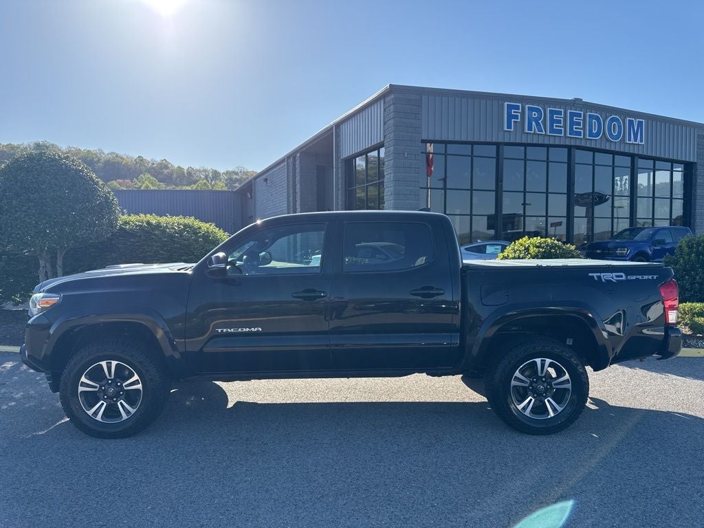2017 Toyota Tacoma TRD Sport V6