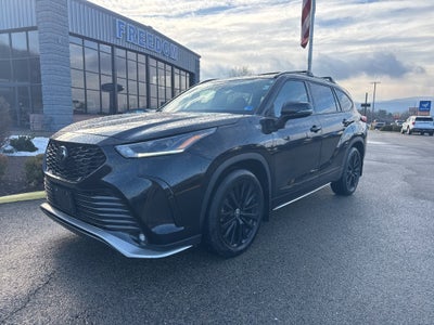 2023 Toyota Highlander XSE