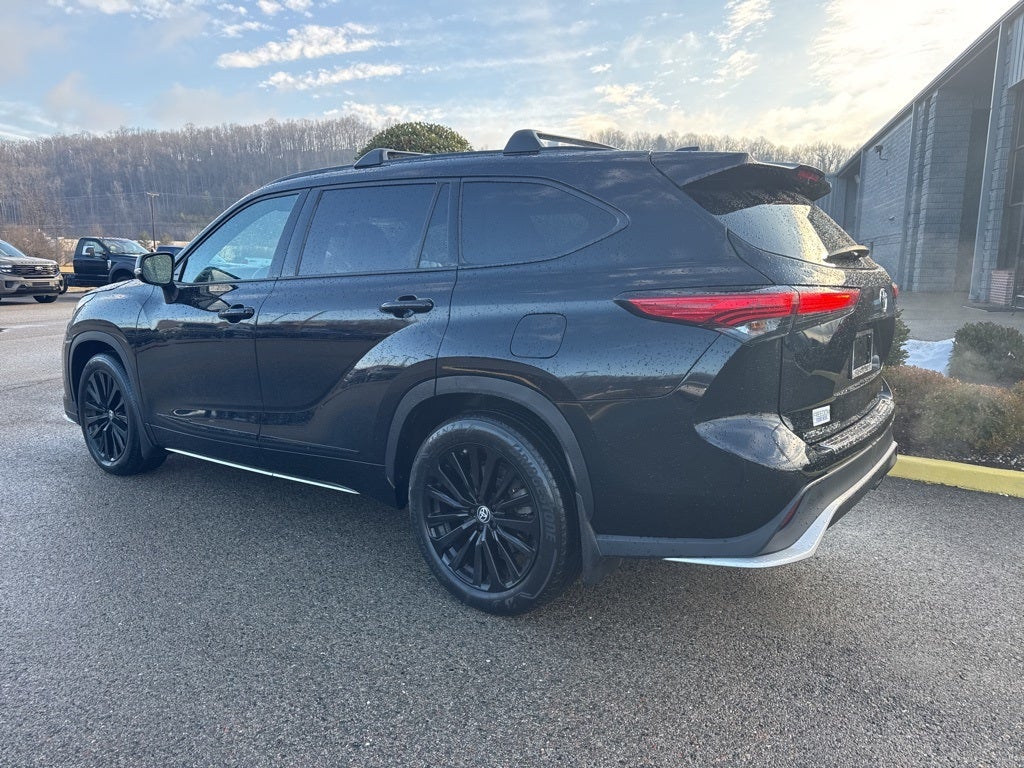 2023 Toyota Highlander XSE