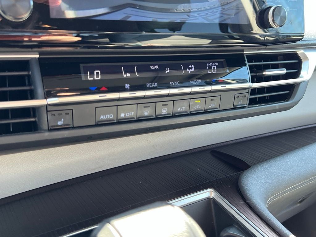 2021 Toyota Sienna XLE 7 Passenger