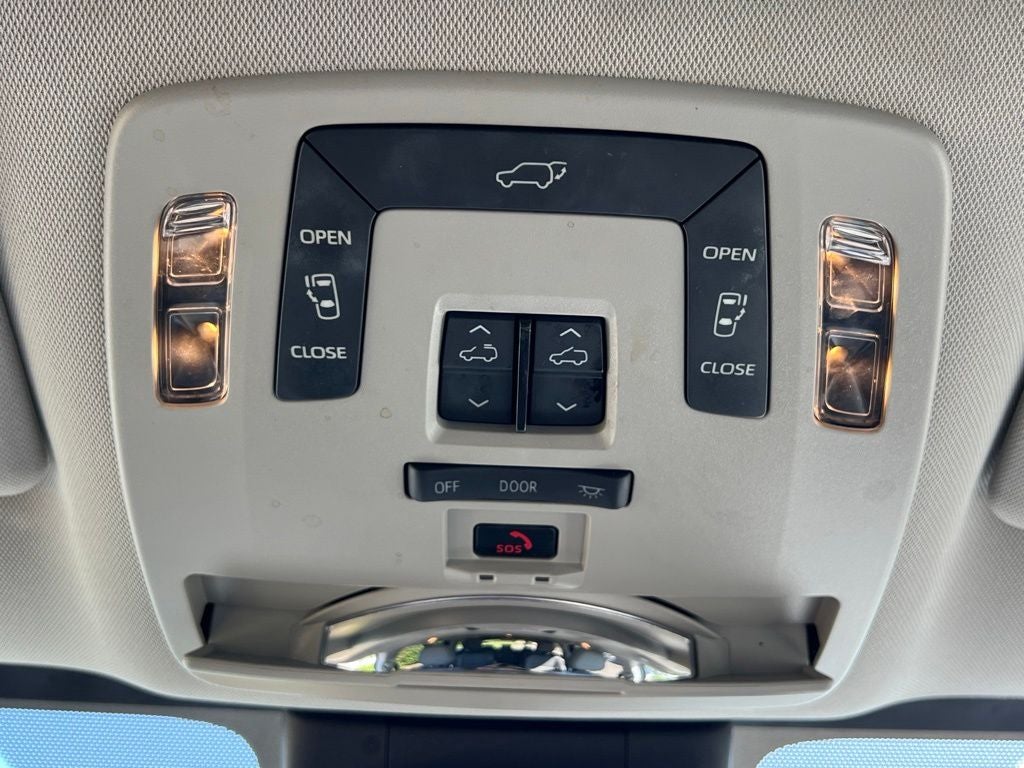 2021 Toyota Sienna XLE 7 Passenger