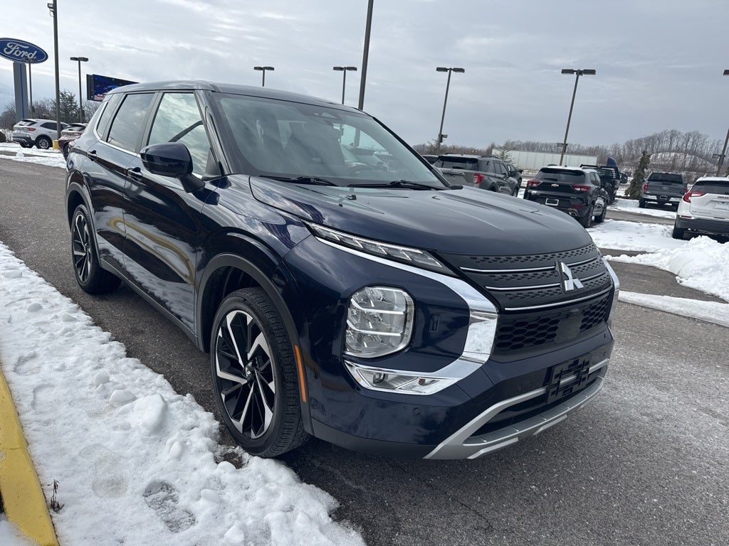 2024 Mitsubishi Outlander SE