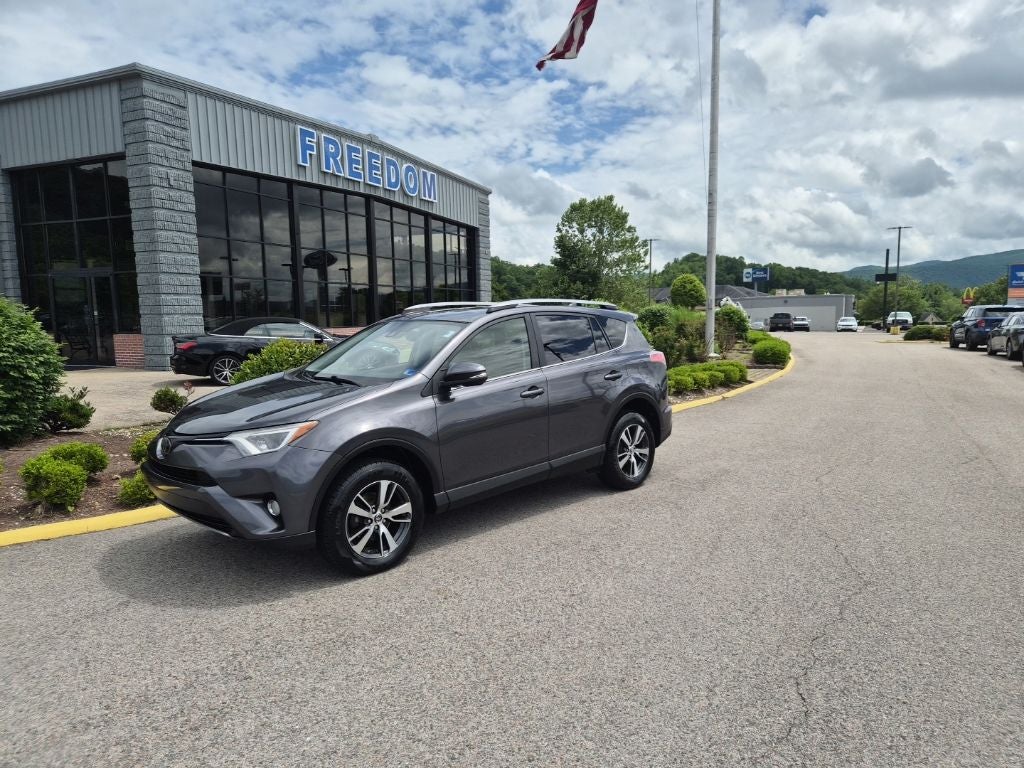 2017 Toyota RAV4 XLE
