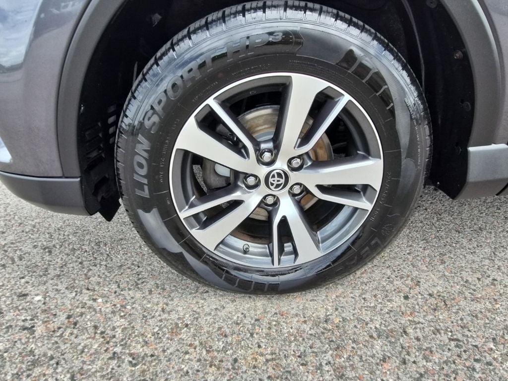 2017 Toyota RAV4 XLE