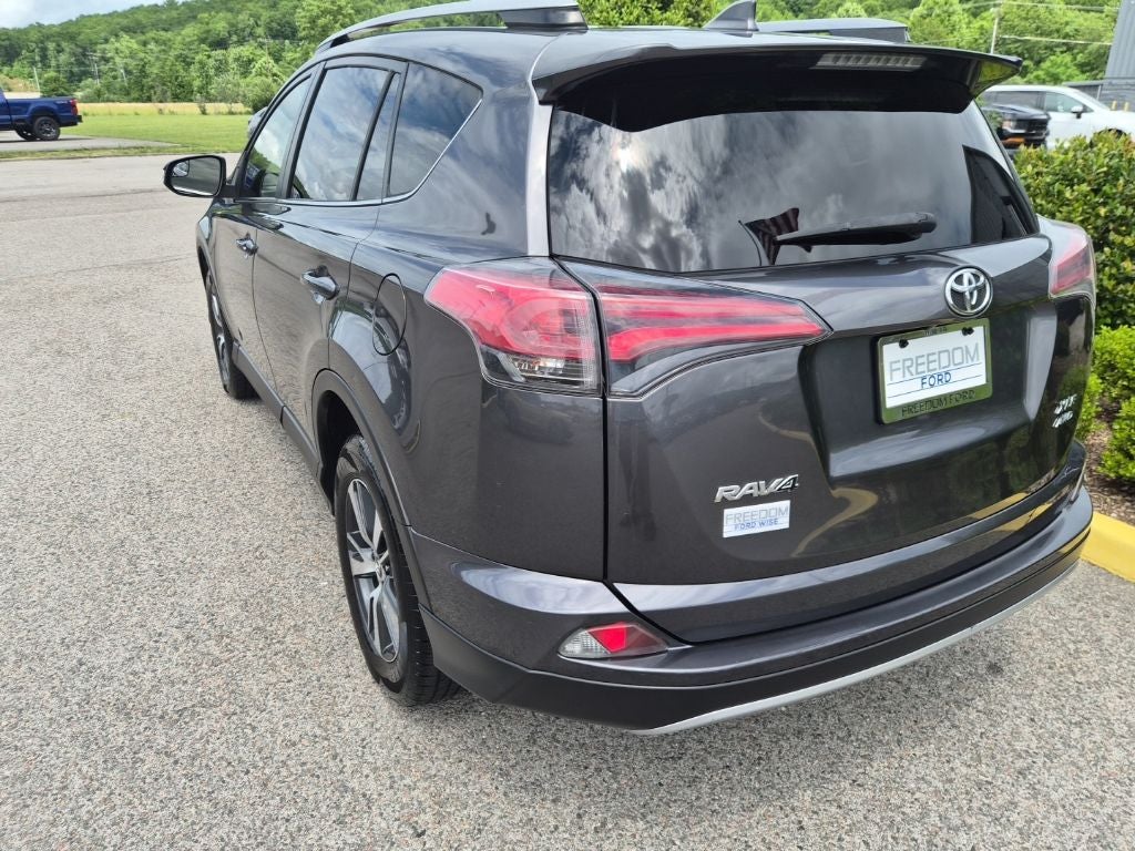 2017 Toyota RAV4 XLE