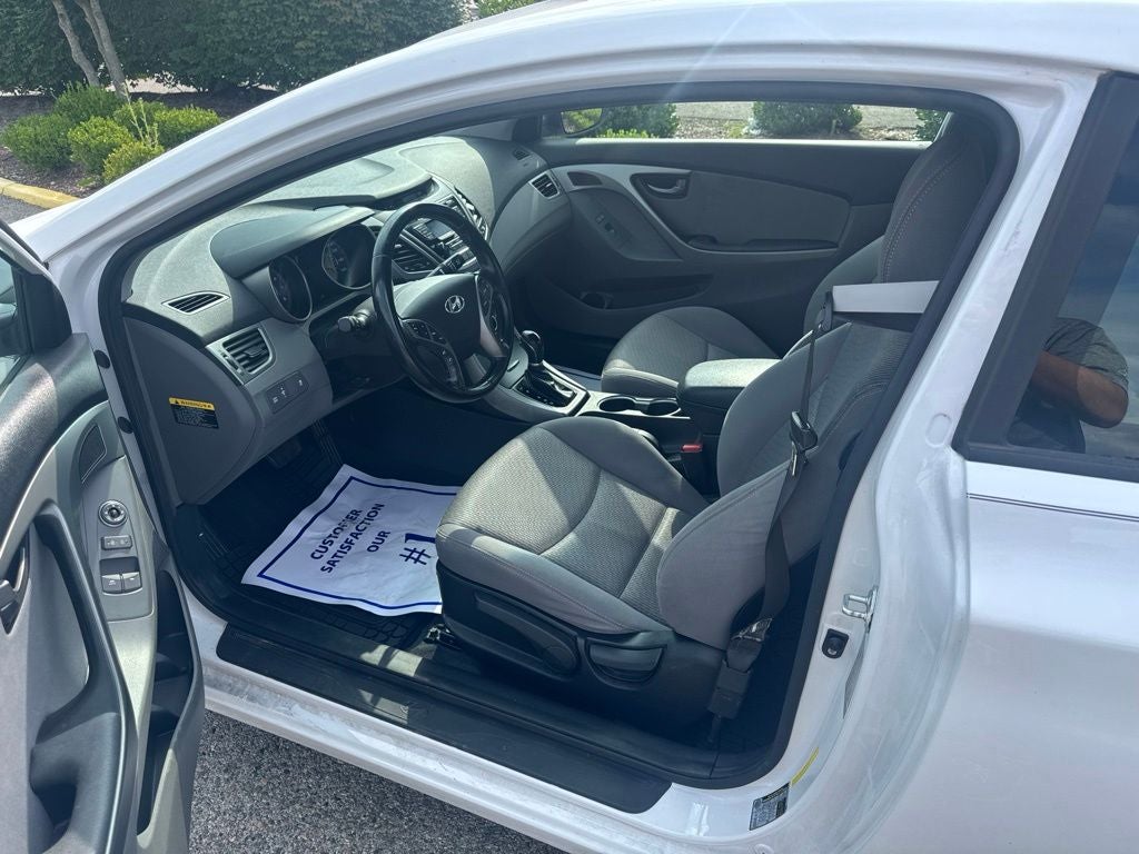 2014 Hyundai Elantra Base
