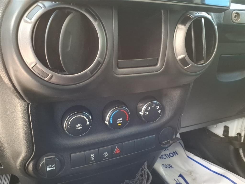 2013 Jeep Wrangler Unlimited Sport 4WD