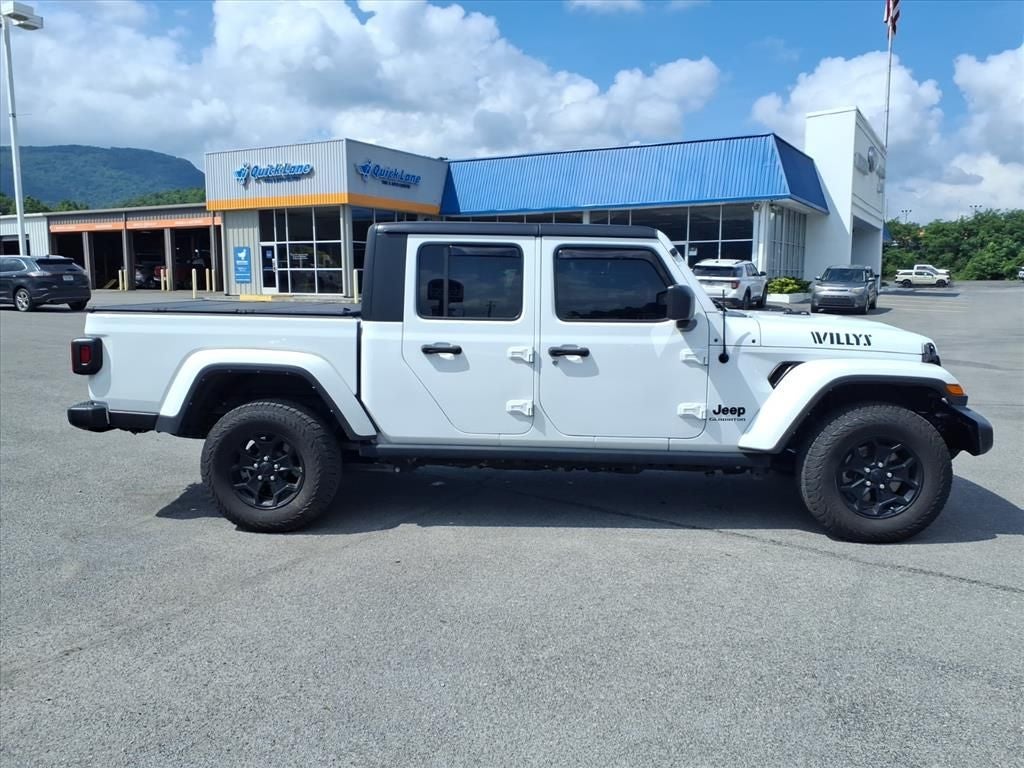 2022 Jeep Gladiator Willys