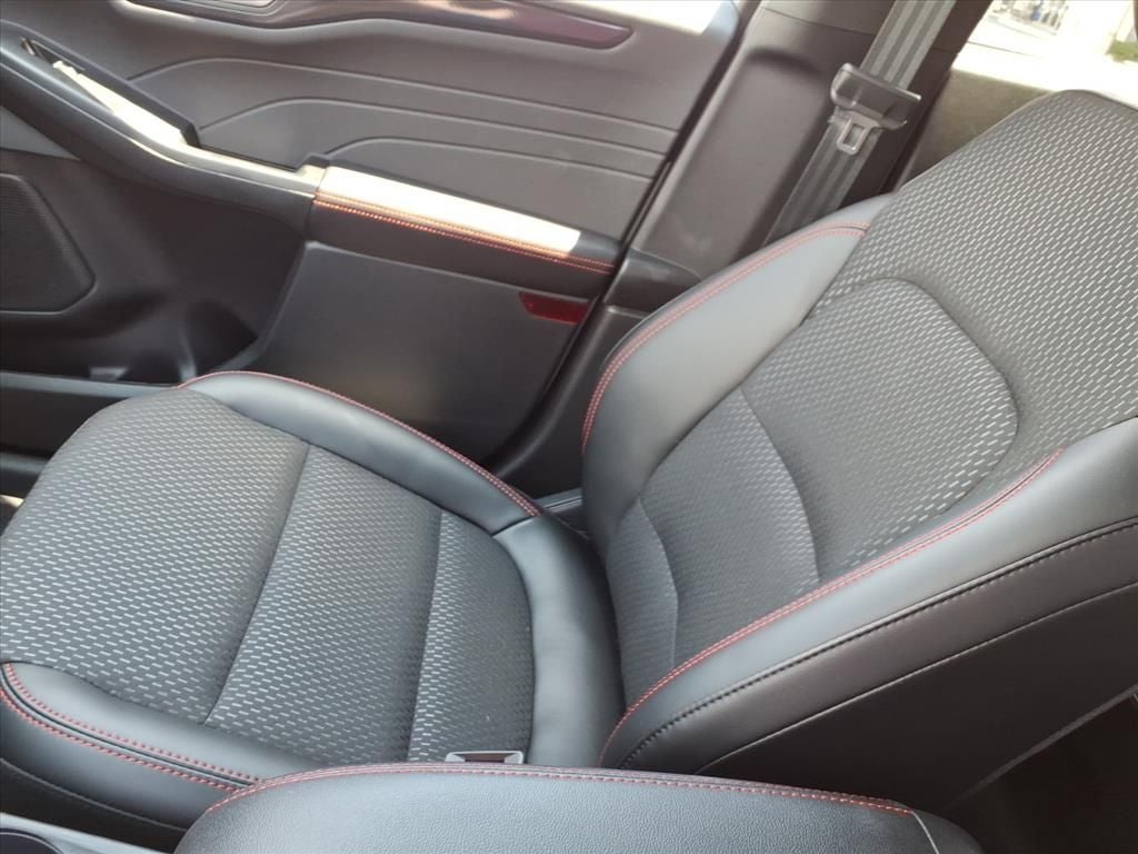 2026 Ford Escape Hybrid ST-Line Elite