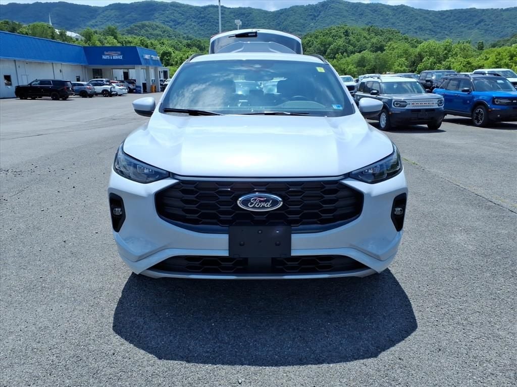 2026 Ford Escape Hybrid ST-Line Elite
