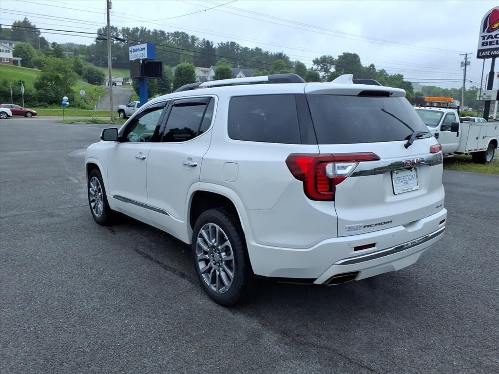 2023 GMC Acadia Denali