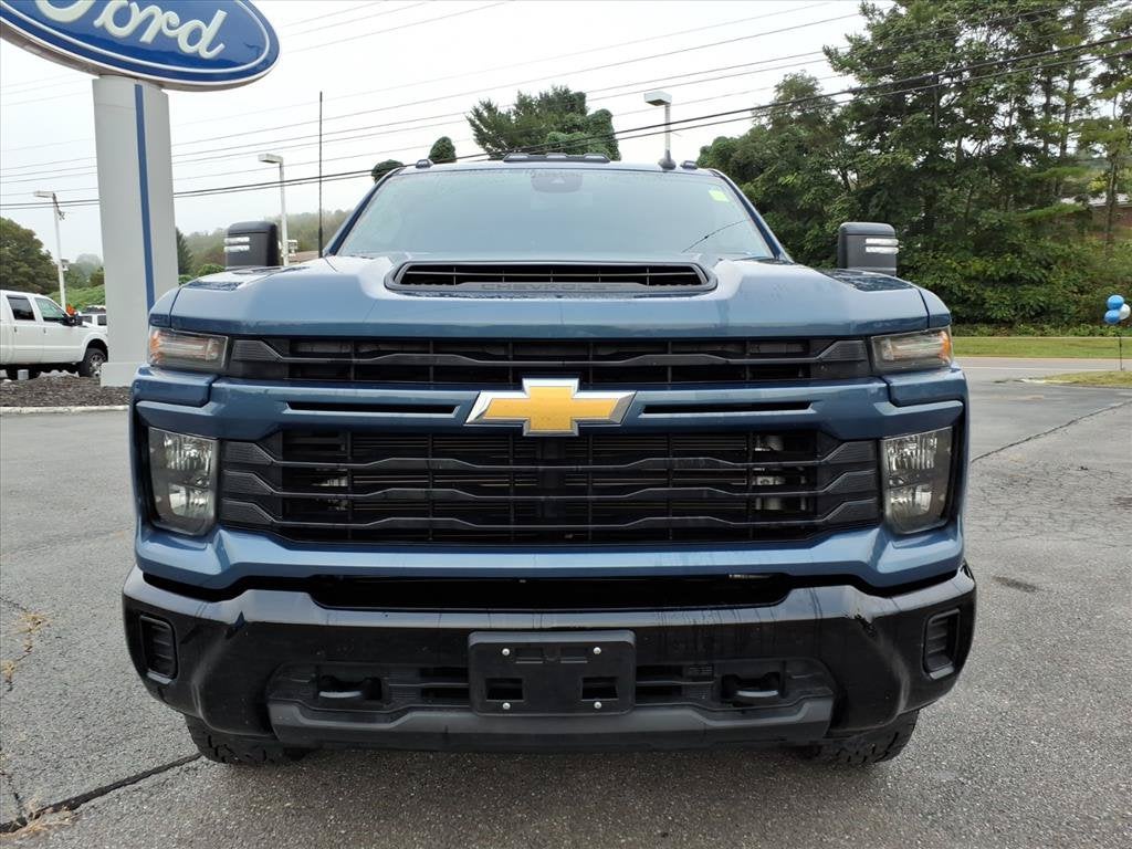 2024 Chevrolet Silverado 2500HD Custom