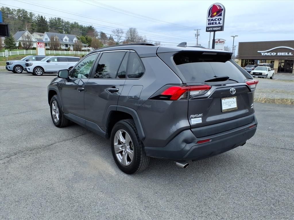 2022 Toyota RAV4 XLE
