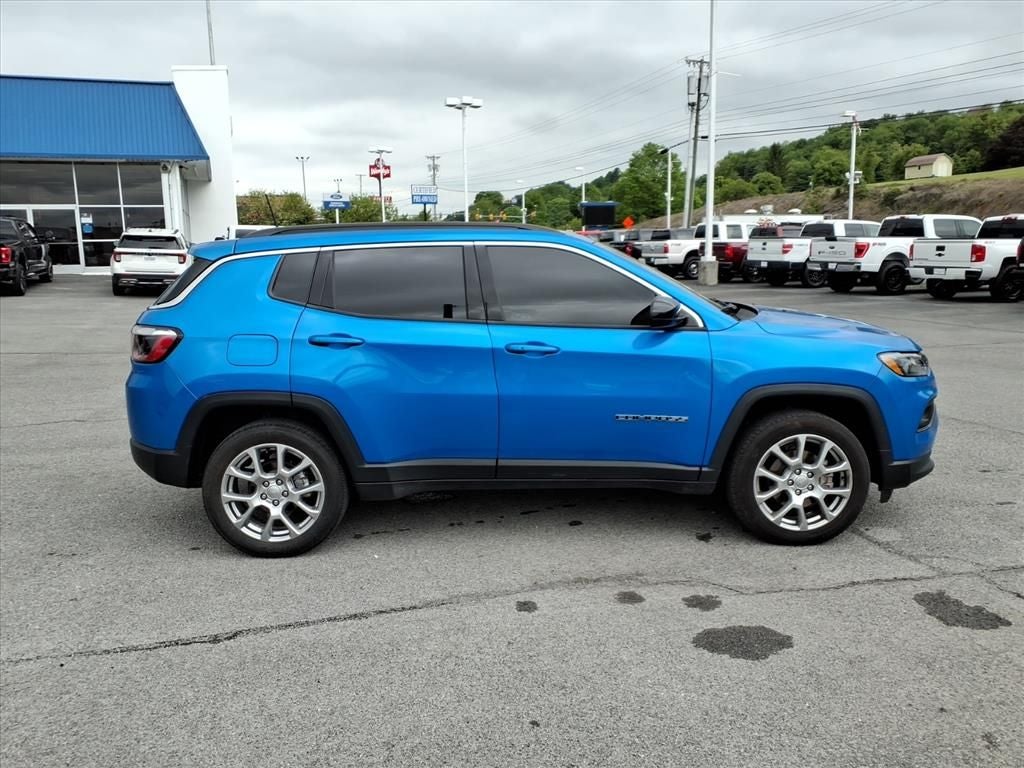 2022 Jeep Compass Latitude Lux