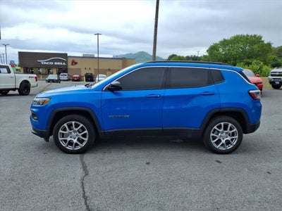 2022 Jeep Compass Latitude Lux