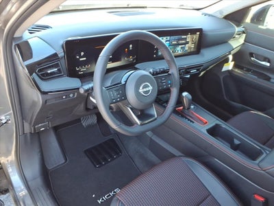 2025 Nissan Kicks SR